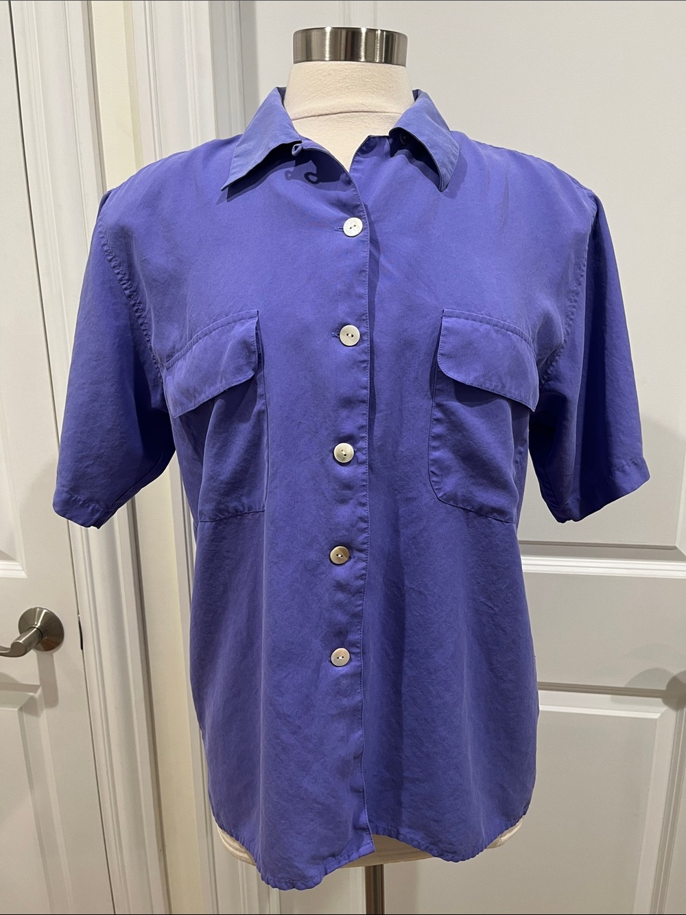 Silk House Vintage Short Sleeve 100% Silk Blouse Size Large Purple